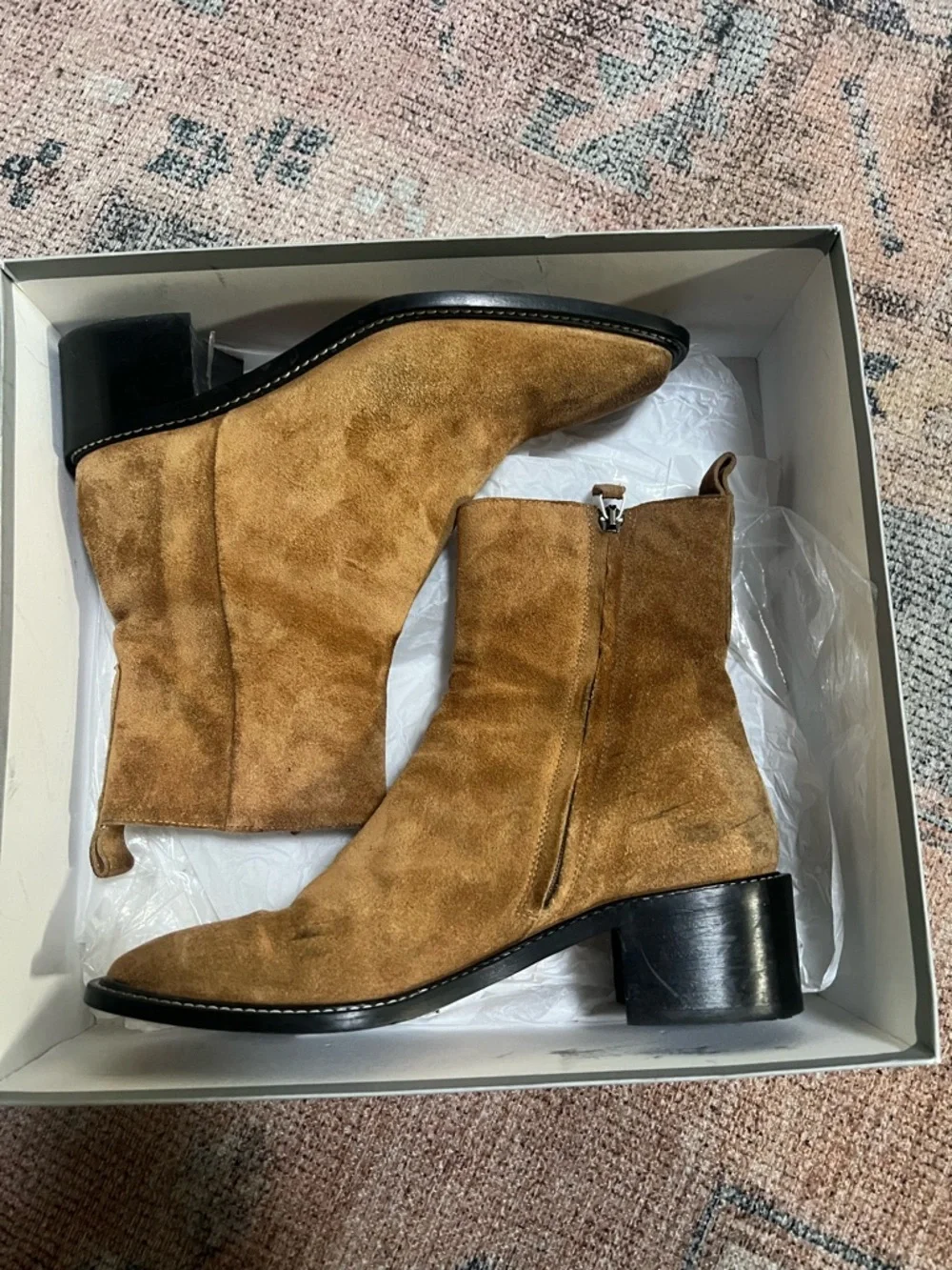 Everlane Suede Ankle Boots in Brown size 8 - Picture 4 of 9